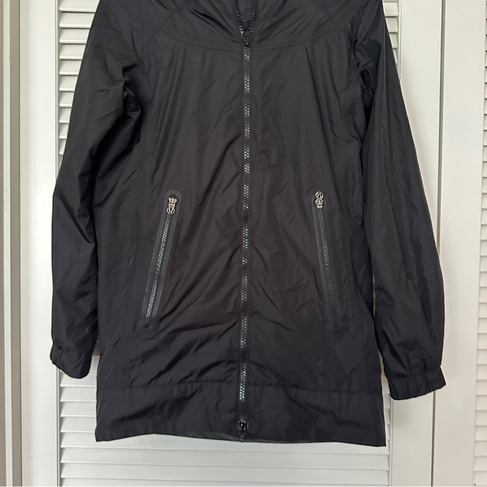 Lululemon Rain Jacket - image 3
